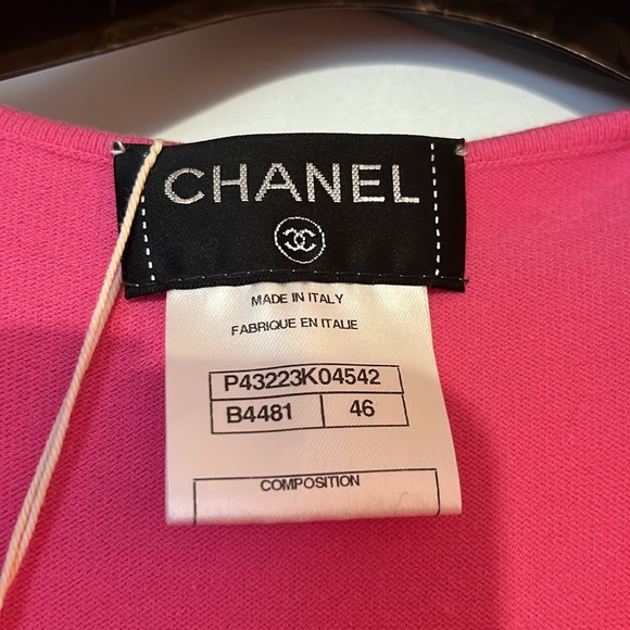 CHANEL Ladies Spring/Summer Knit Dress, EUC - Picture 2 of 9